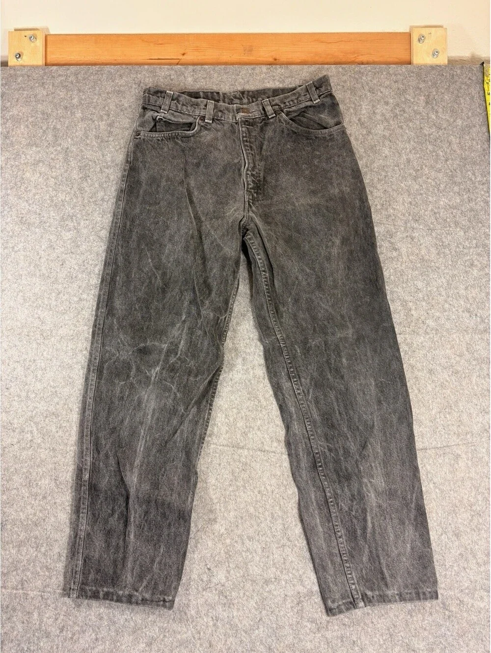 Vintage 90s Levi’s 550 Black Washed Jeans Size 30x29 USA Made